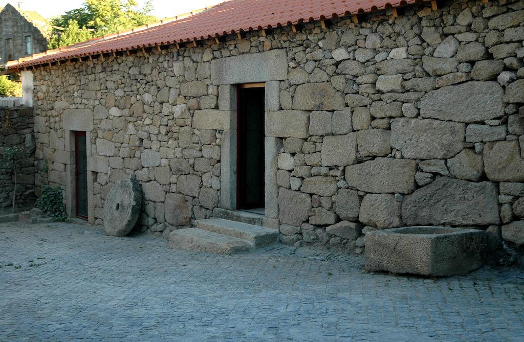 Casa Dos Lagares De Vara E Pedra Vila Flor Exterior photo